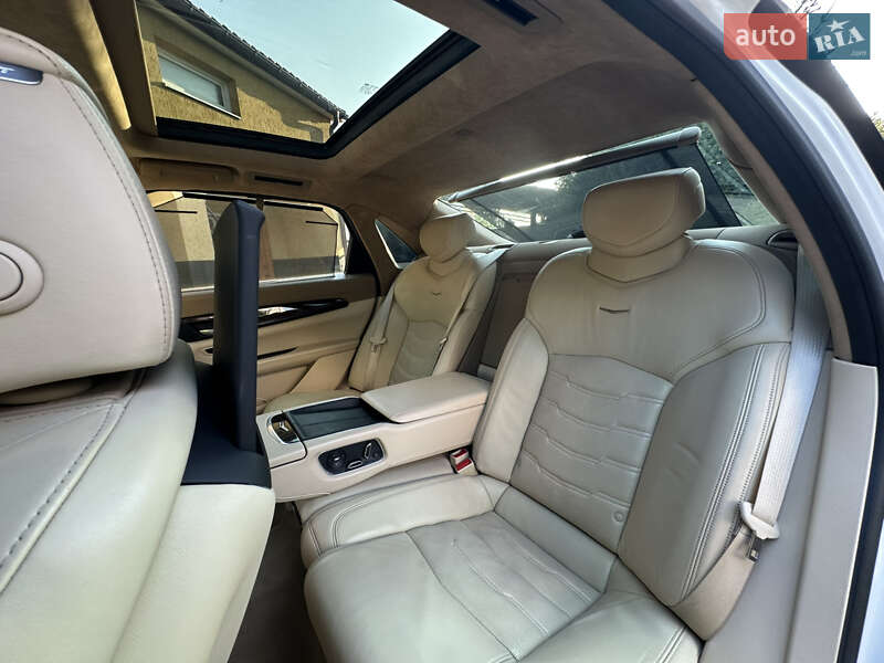 Седан Cadillac CT6 2016 в Буську