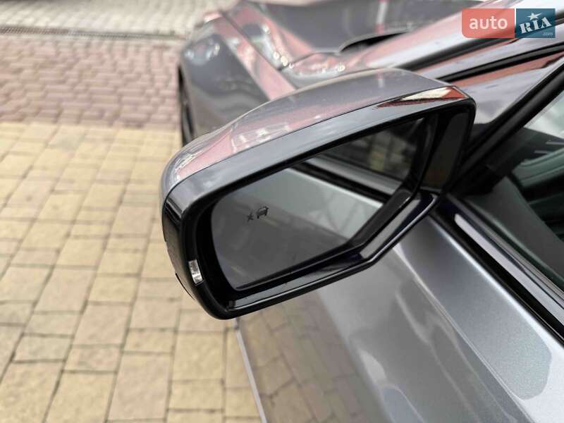 Седан Cadillac CT6 2019 в Львове