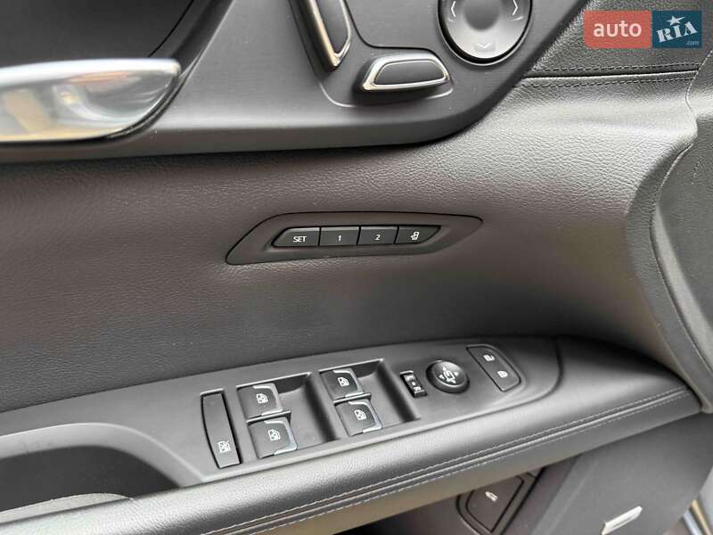 Седан Cadillac CT6 2019 в Львове