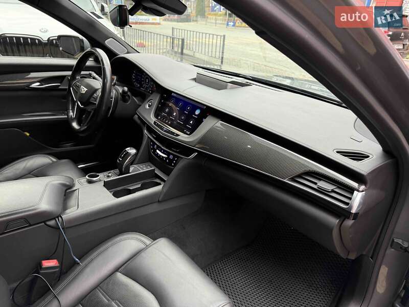 Седан Cadillac CT6 2019 в Львове