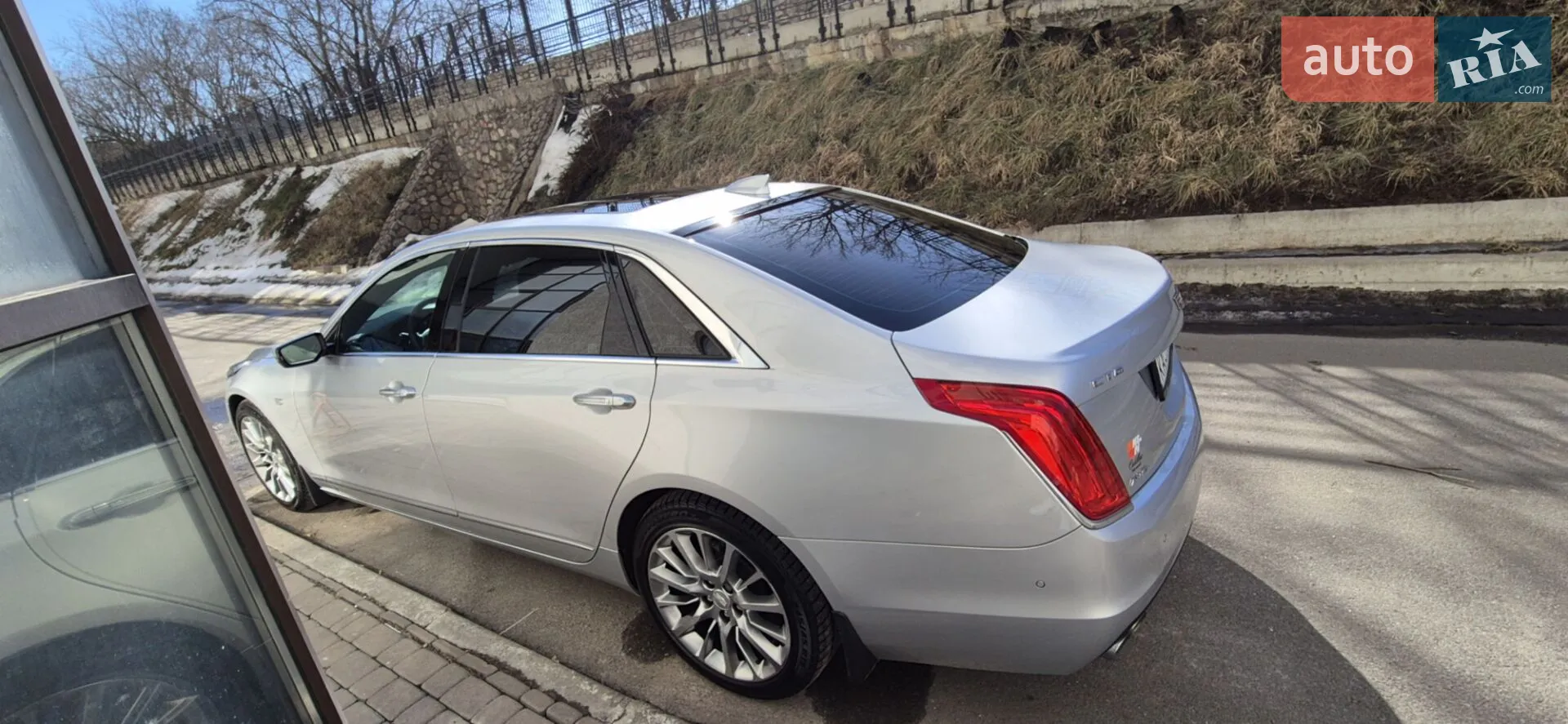 Cadillac CT6 2016 VIN 1G6KE5R61GU142328 фото оголошення 15 з 47