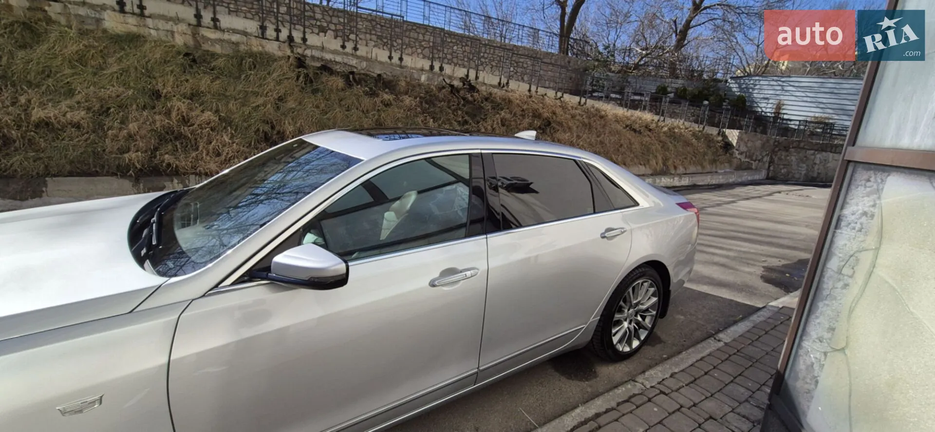 Cadillac CT6 2016 VIN 1G6KE5R61GU142328 фото оголошення 19 з 47