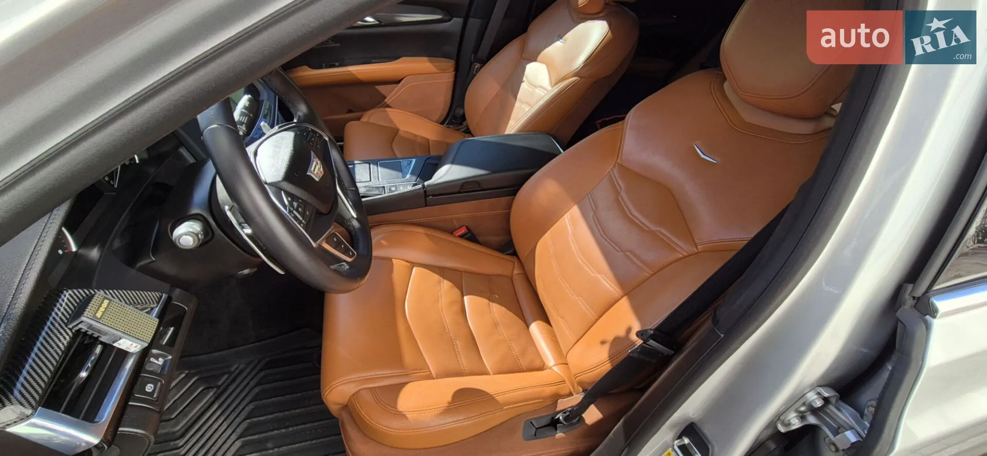 Cadillac CT6 2016 VIN 1G6KE5R61GU142328 фото оголошення 27 з 47