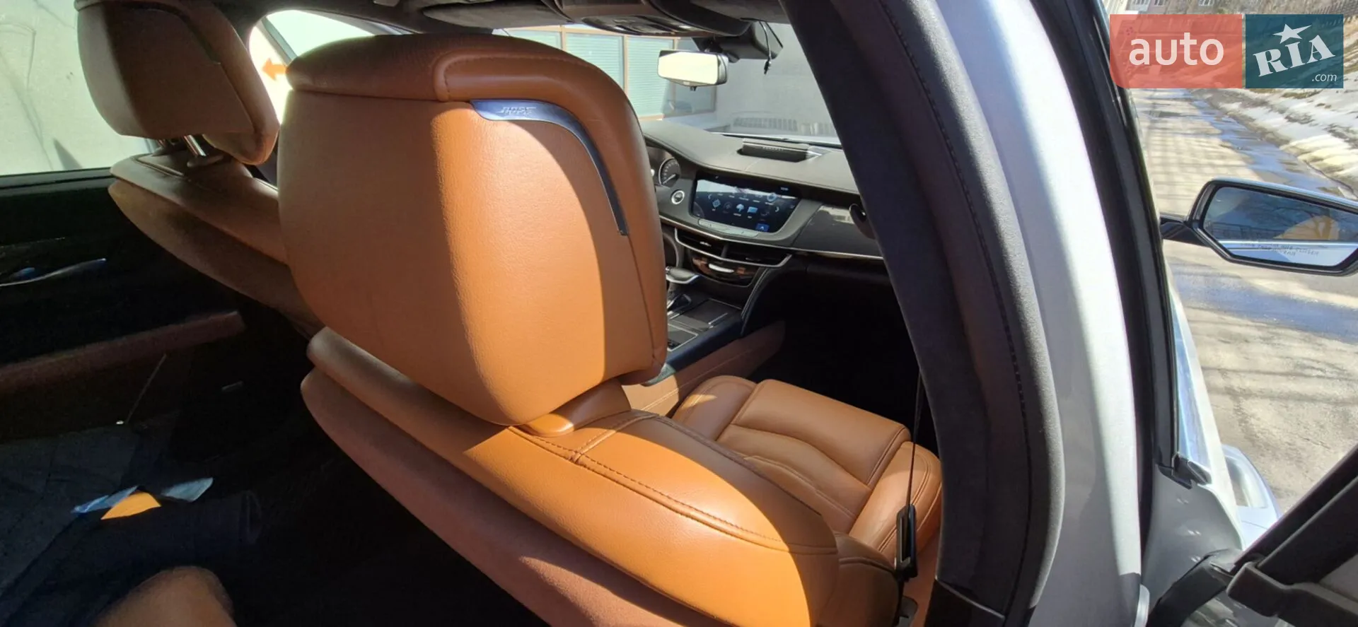 Cadillac CT6 2016 VIN 1G6KE5R61GU142328 фото оголошення 38 з 47