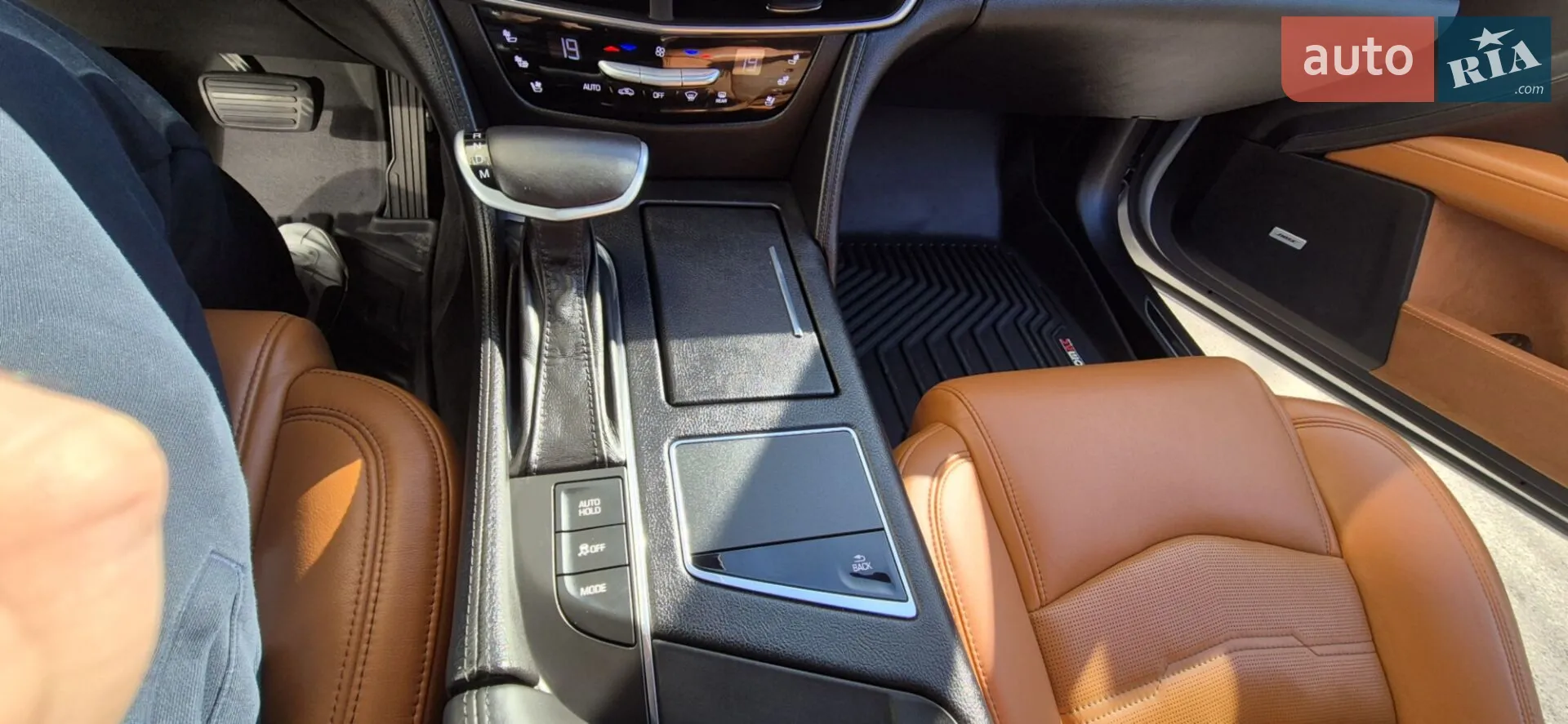 Cadillac CT6 2016 VIN 1G6KE5R61GU142328 фото оголошення 45 з 47