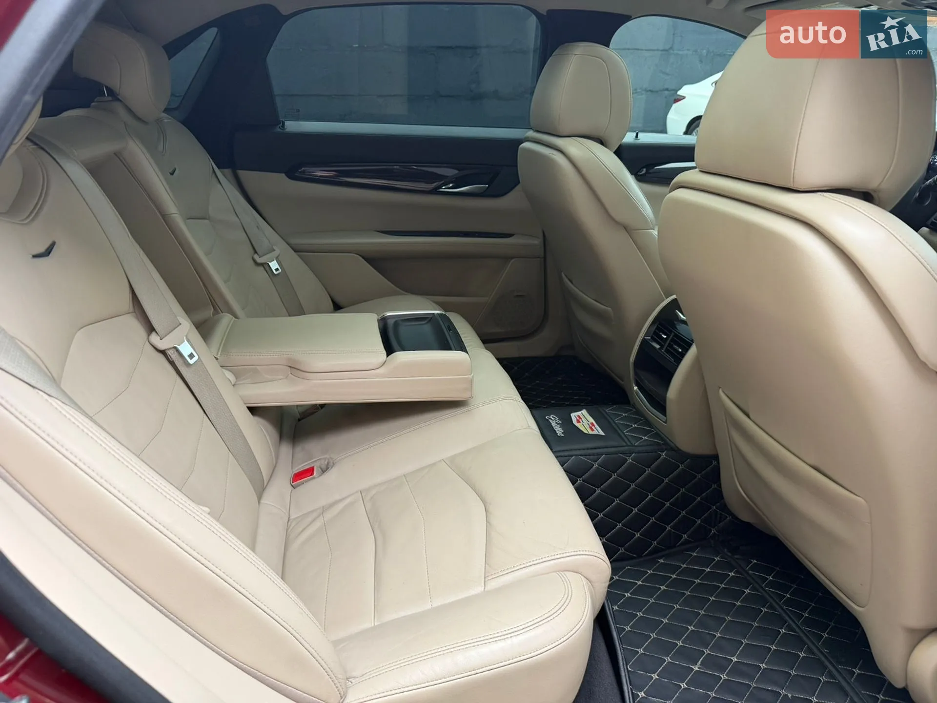 Cadillac CT6 2016 VIN 1G6KB5RS2HU130258 фото оголошення 11 з 18