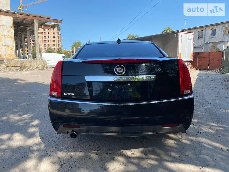 Седан Cadillac CTS 2012 в Львове