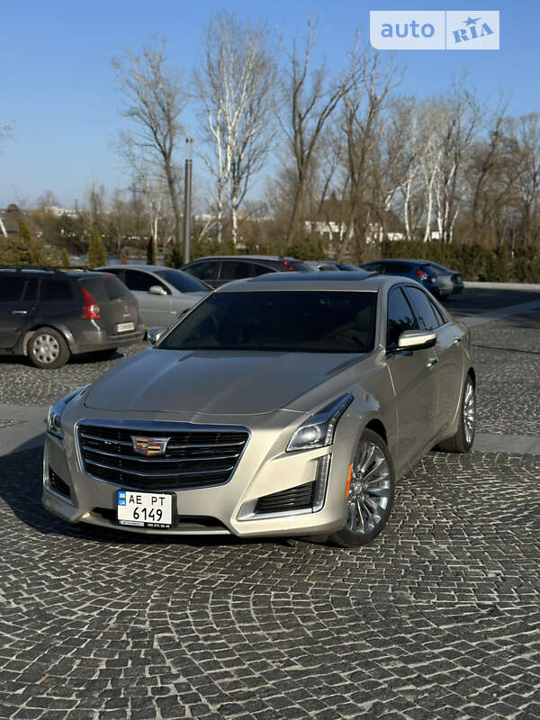 Седан Cadillac CTS 2015 в Дніпрі