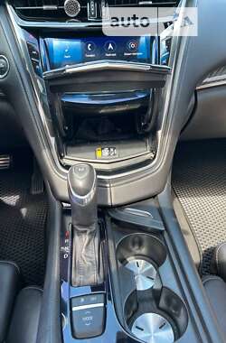 Седан Cadillac CTS 2017 в Святопетрівське