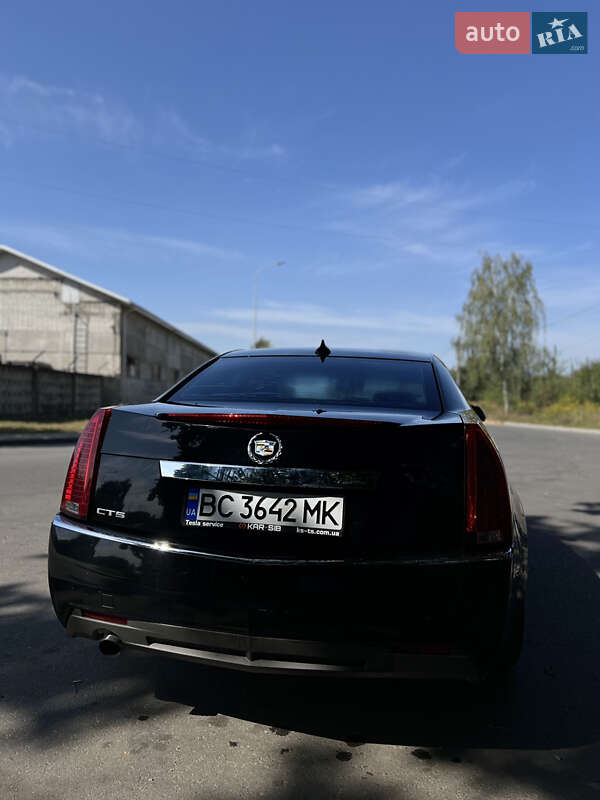 Седан Cadillac CTS 2012 в Львове