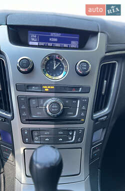 Седан Cadillac CTS 2012 в Львові