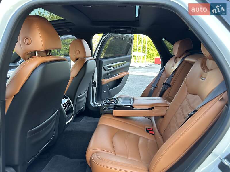 Седан Cadillac CTS 2016 в Дніпрі