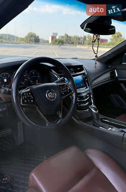 Седан Cadillac CTS 2013 в 