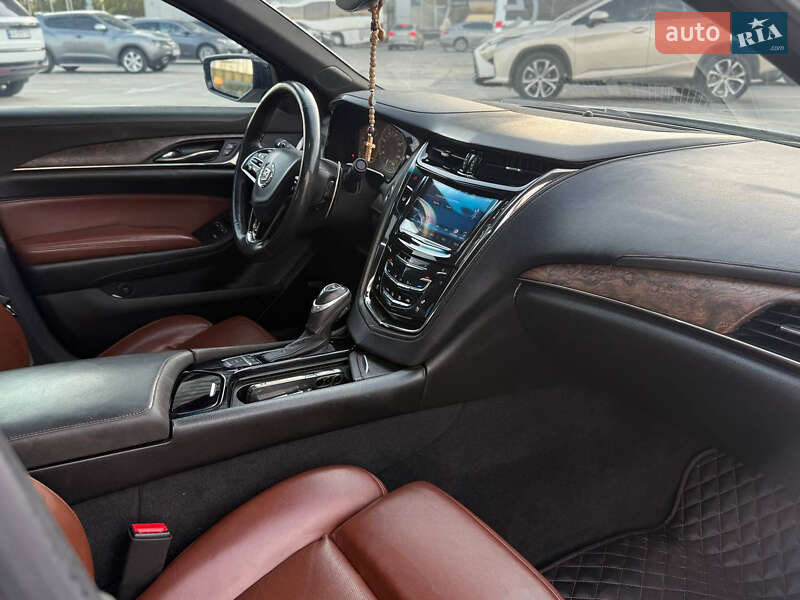 Седан Cadillac CTS 2013 в Киеве
