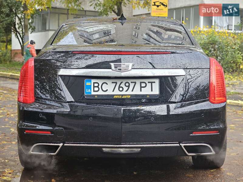 Седан Cadillac CTS 2015 в Львове