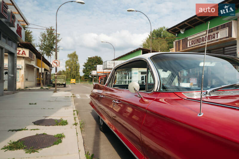 Седан Cadillac DE Ville 1961 в Києві