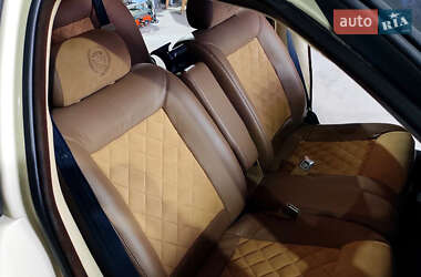 Седан Cadillac DE Ville 1996 в Каменец-Подольском