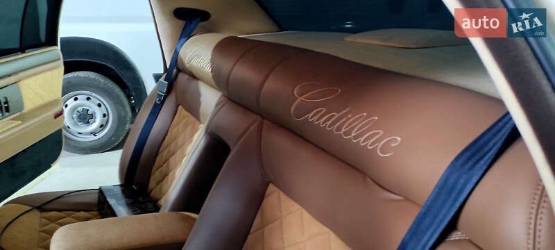 Седан Cadillac DE Ville 1996 в Каменец-Подольском