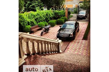 Седан Cadillac DTS 2006 в 