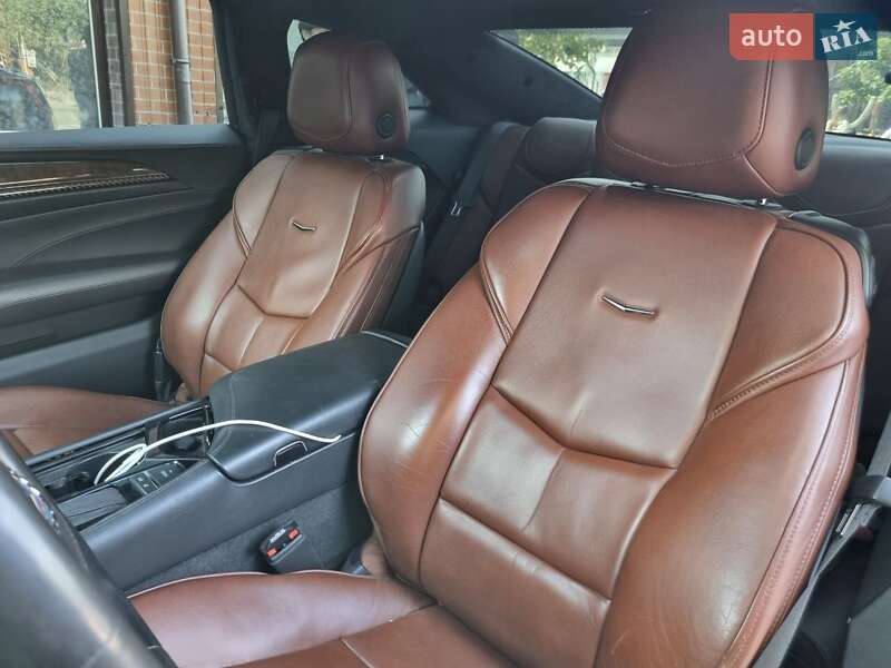 Седан Cadillac ELR 2014 в Чернігові