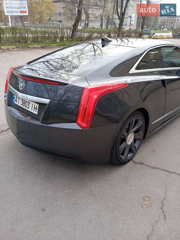 Купе Cadillac ELR 2013 в Ивано-Франковске