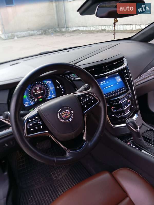 Купе Cadillac ELR 2013 в Ивано-Франковске