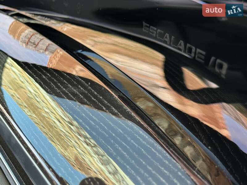 Внедорожник / Кроссовер Cadillac Escalade IQ 2025 в Киеве