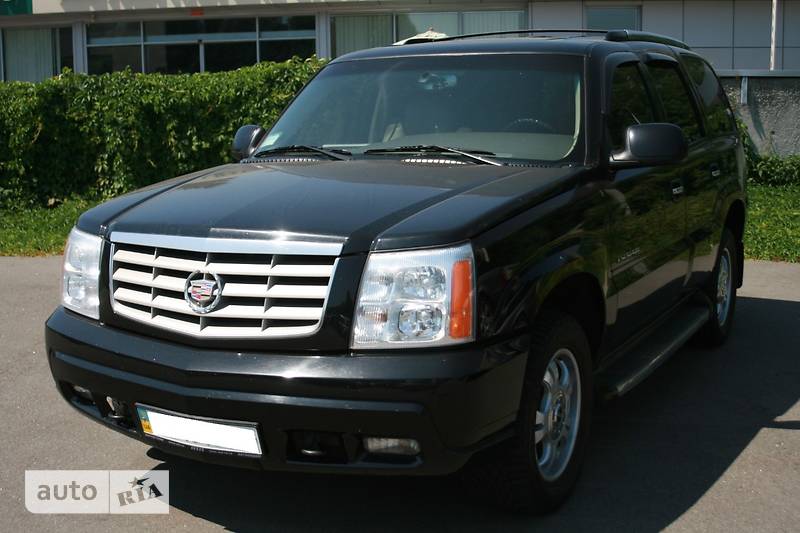 Внедорожник / Кроссовер Cadillac Escalade 2005 в Киеве