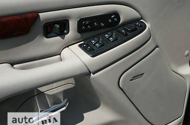 Внедорожник / Кроссовер Cadillac Escalade 2005 в 