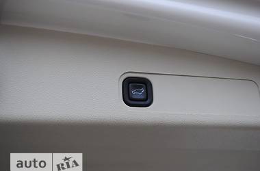 Внедорожник / Кроссовер Cadillac Escalade 2013 в 