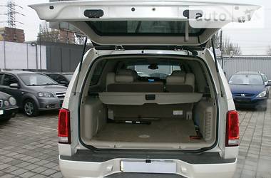 Внедорожник / Кроссовер Cadillac Escalade 2006 в 