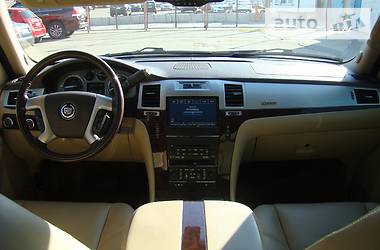 Внедорожник / Кроссовер Cadillac Escalade 2011 в Киеве