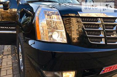 Внедорожник / Кроссовер Cadillac Escalade 2008 в Киеве