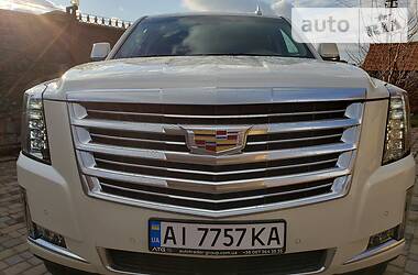Внедорожник / Кроссовер Cadillac Escalade 2015 в 