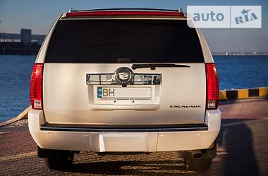 Внедорожник / Кроссовер Cadillac Escalade 2008 в Одессе