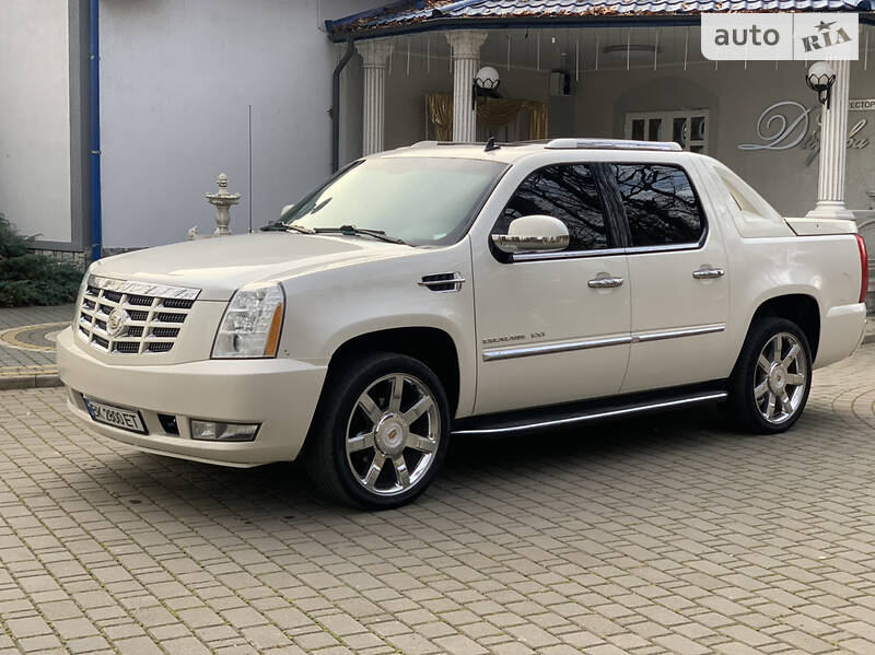 Пикап Cadillac Escalade 2012 в Ивано-Франковске