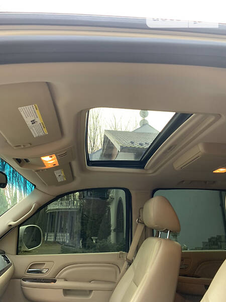 Пикап Cadillac Escalade 2012 в Ивано-Франковске
