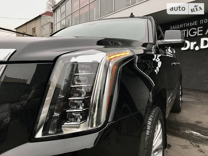 Внедорожник / Кроссовер Cadillac Escalade 2015 в Киеве