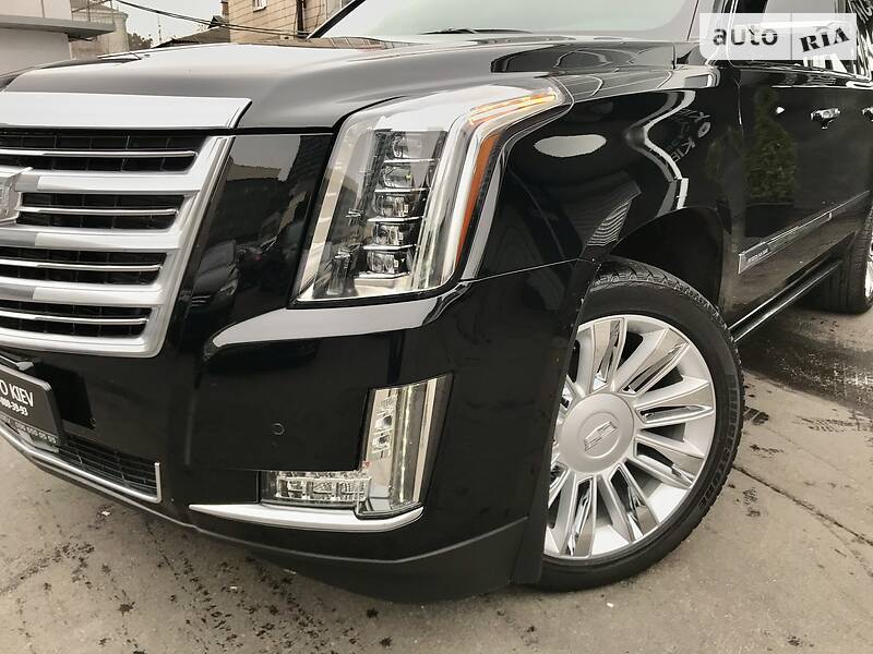 Внедорожник / Кроссовер Cadillac Escalade 2015 в Киеве