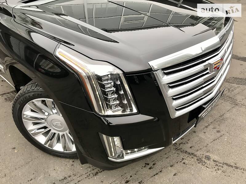 Внедорожник / Кроссовер Cadillac Escalade 2015 в Киеве