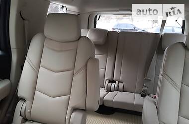 Внедорожник / Кроссовер Cadillac Escalade 2018 в 