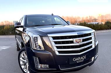 Внедорожник / Кроссовер Cadillac Escalade 2018 в Киеве