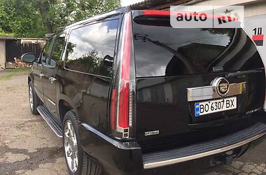 Внедорожник / Кроссовер Cadillac Escalade 2010 в Черновцах