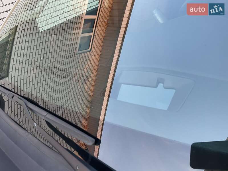 Внедорожник / Кроссовер Cadillac Escalade 2016 в Киеве