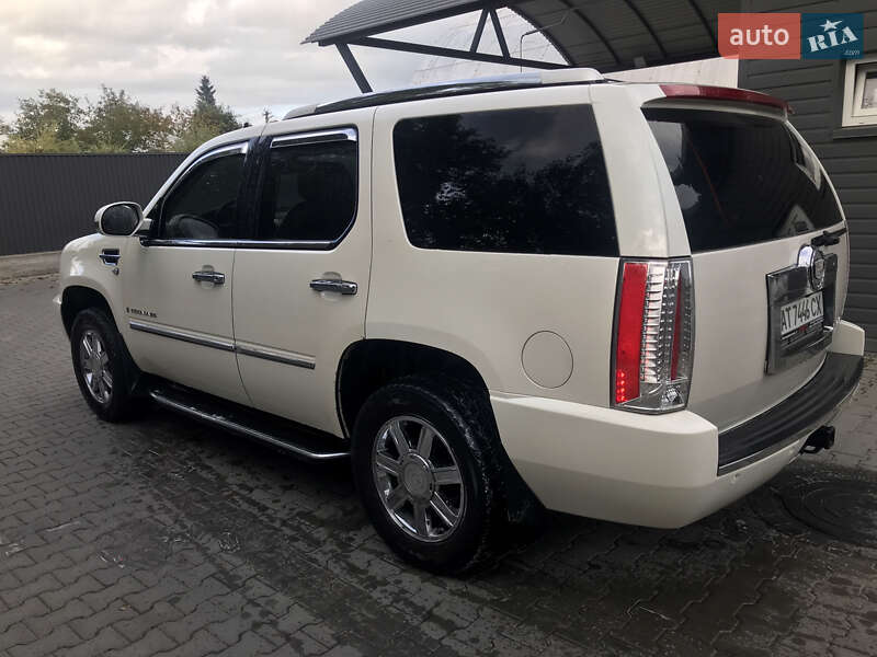 Внедорожник / Кроссовер Cadillac Escalade 2007 в Косове фото 5 Внедорожник / Кроссовер Cadillac Escalade 2007 в Косове