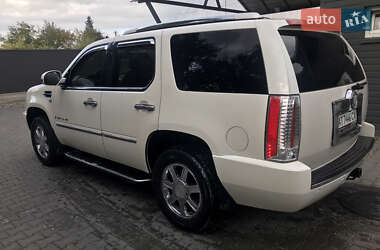 Внедорожник / Кроссовер Cadillac Escalade 2007 в 