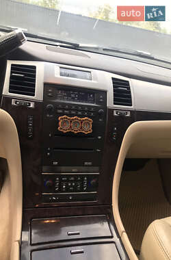 Внедорожник / Кроссовер Cadillac Escalade 2007 в 