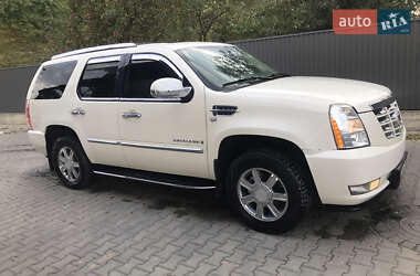 Внедорожник / Кроссовер Cadillac Escalade 2007 в 