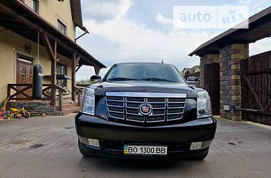 Внедорожник / Кроссовер Cadillac Escalade 2008 в Тернополе