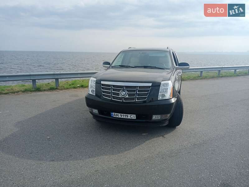 Внедорожник / Кроссовер Cadillac Escalade 2007 в Черкассах